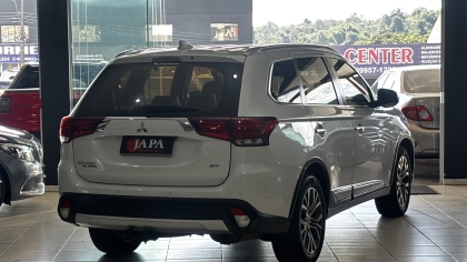 Mitsubishi OUTLANDER 3.0 GT