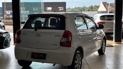 Toyota Etios 1.3 XS 16V FLEX 4P MANUAL