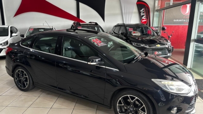 Ford Focus 2.0 TITANIUM 16V FLEX 4P AUTOMÁTICO