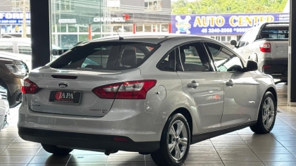 Ford Focus 2.0 SEDAN AUTOMÁTICO FLEX POWERSHIFT