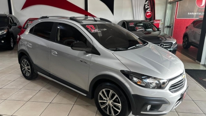 GM/Chevrolet Onix 1.4 MT ACT